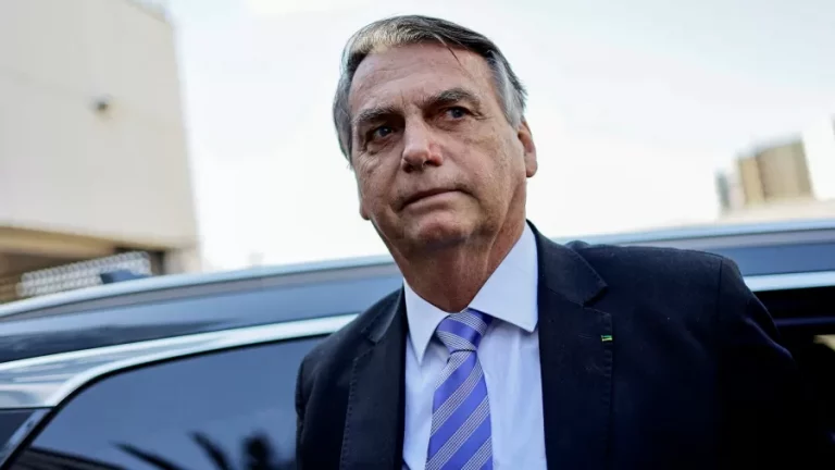 Wellington Roberto poderá ser desligado do PL, Bolsonaro afirma; confira Fonte/Imagem: Ueslei Marcelino/Reuters