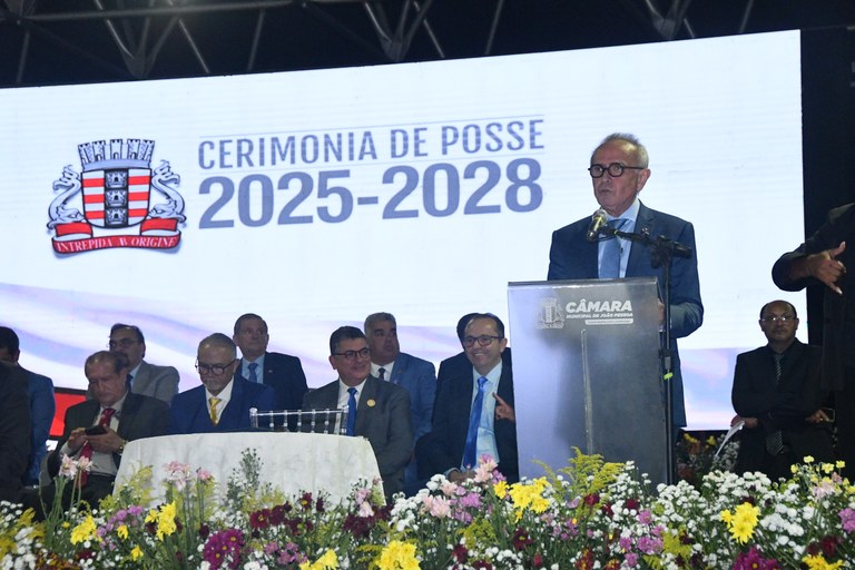 Cícero Lucena toma posse e anuncia ações para quarto mandato como prefeito de João Pessoa