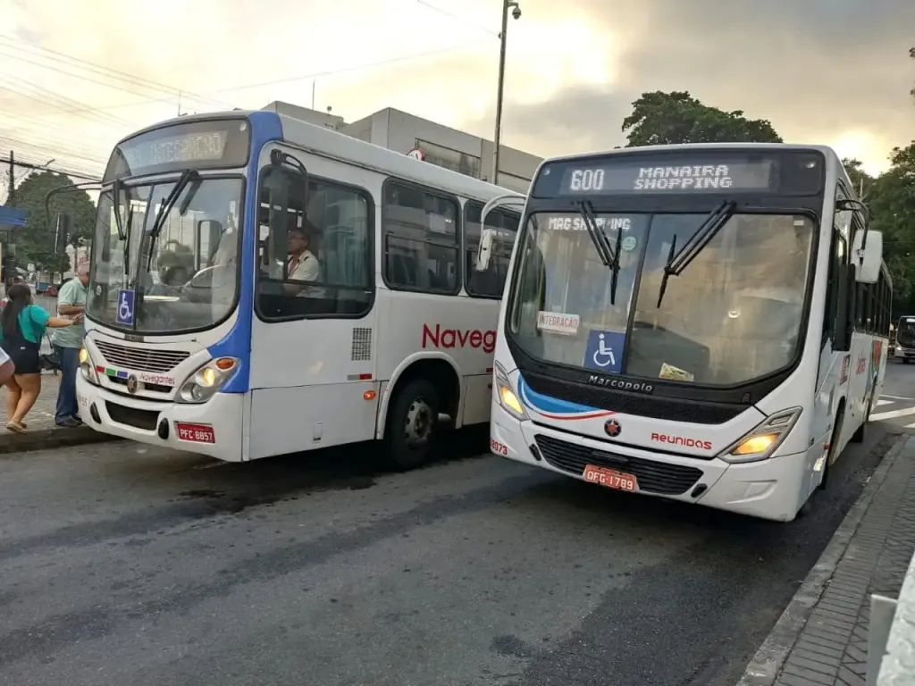 Nova audiência pode definir fim da greve dos motoristas de ônibus