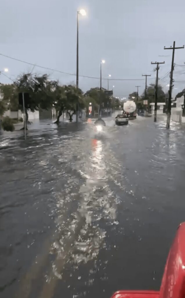 Chuvas superam média em 105% e causam transtornos