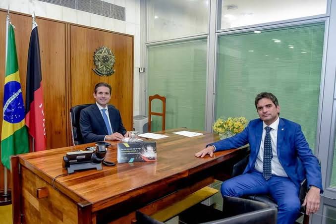 Murilo Galdino propõe projeto para Brasil reagir rapidamente a sobretaxas dos EUA