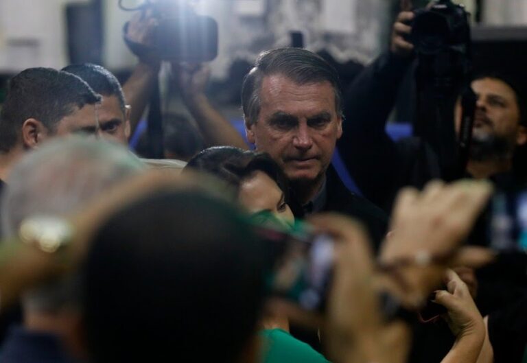 PGR denuncia Bolsonaro e outros 34 por envolvimento em tentativa de golpe após a vitória de Lula na eleição em 2022