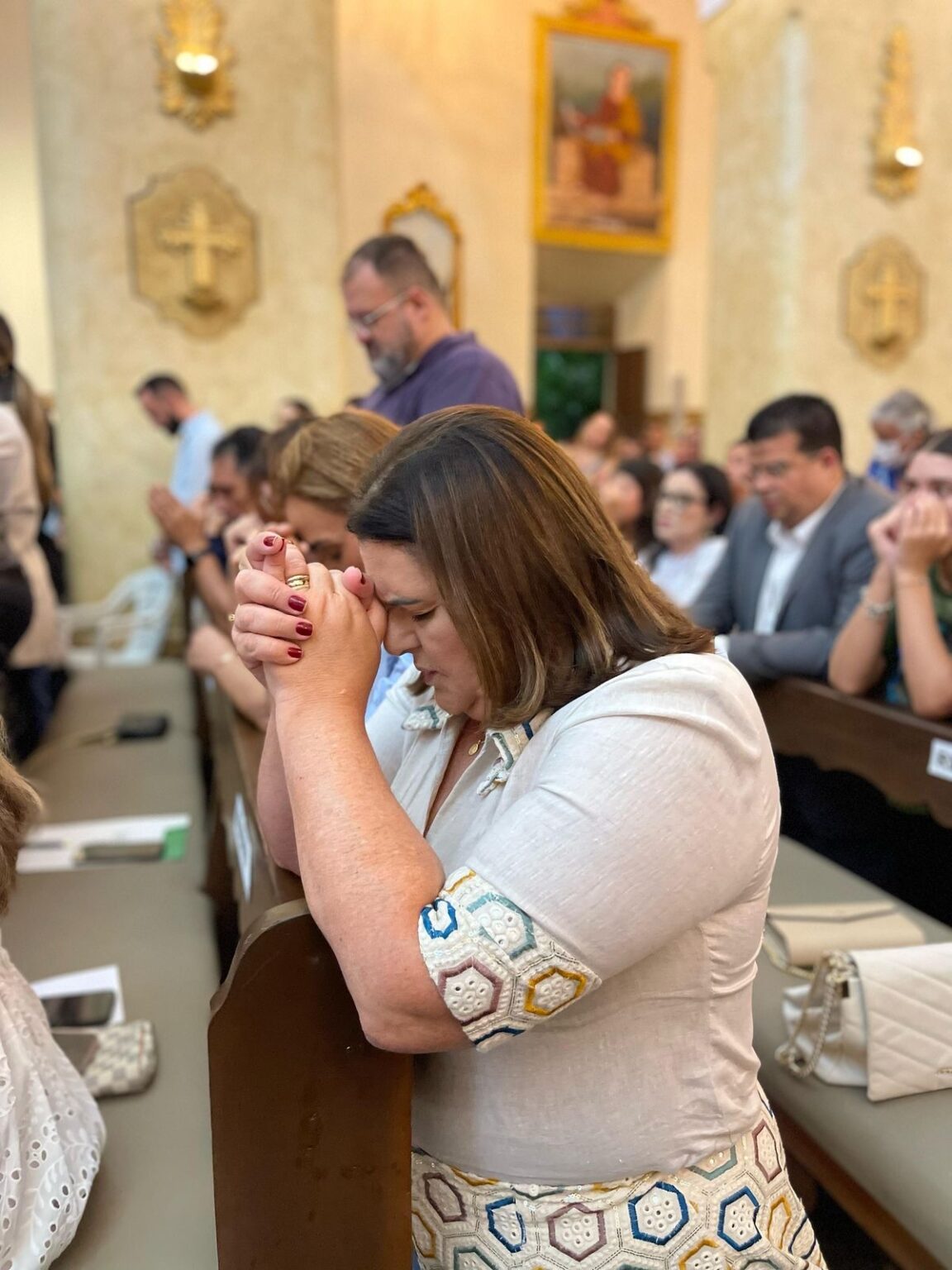 Valéria Aragão participa da abertura do Crescer 2025 e destaca importância do evento para o turismo religioso de Campina Grande