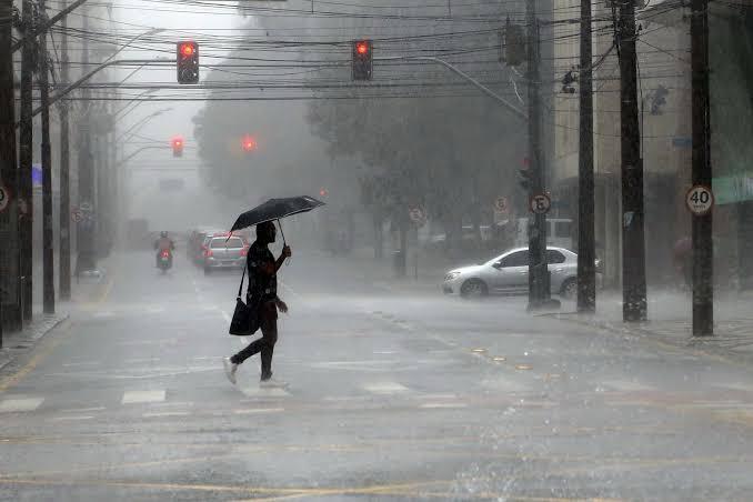 Feriadão tem previsão de chuva para o litoral paraíbano
