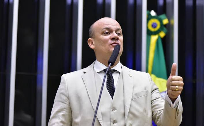 “Não vai ficar barato” afirma Cabo Gilberto, sobre decisão de Hugo Motta contra a urgência de anistia