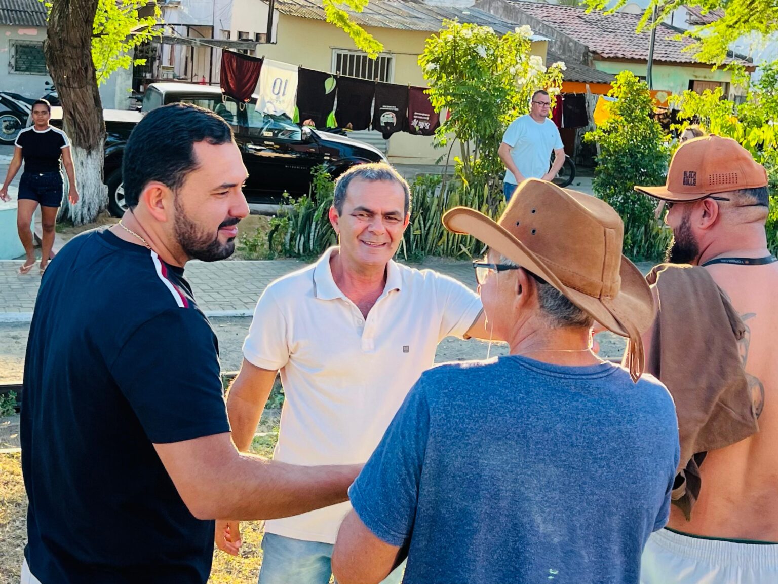 Pré-candidato a Deputado Estadual Felipe Coutinho marca presença em eventos nesta quinta-feira ao lado de apoiadores