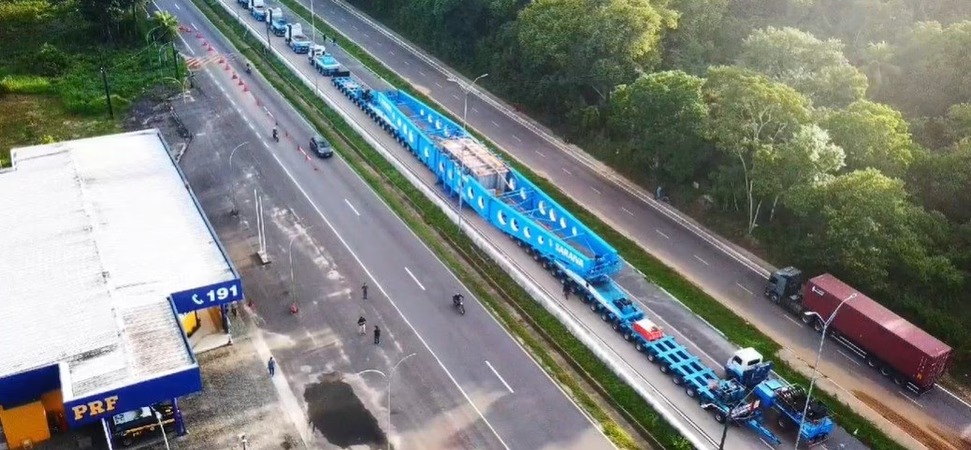 Transporte de transformador gigante será retomado nesta segunda-feira com escolta até a Paraíba