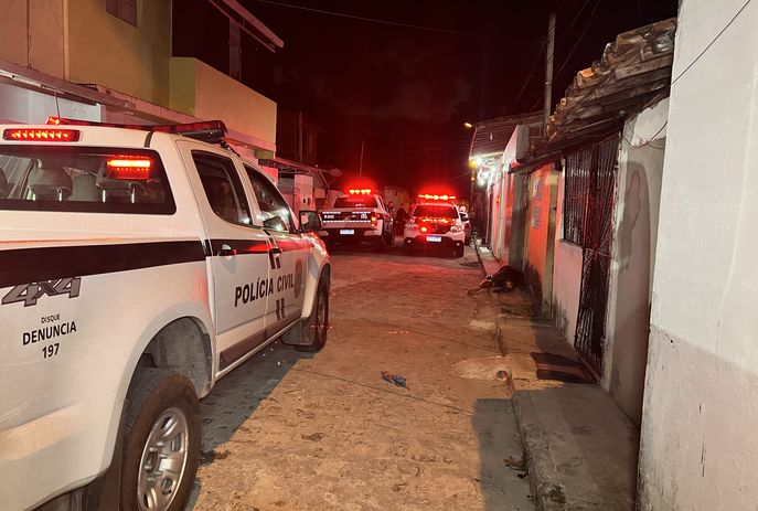 Tiroteio ligado a disputa entre facções deixa um morto e uma mulher ferida em João Pessoa