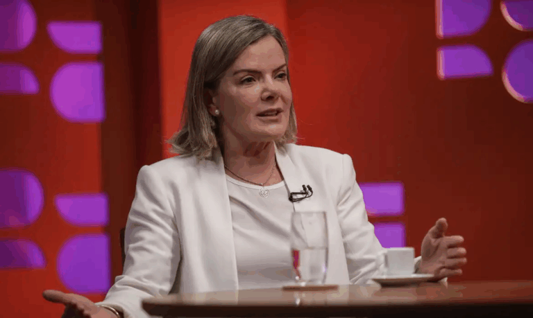 Gleisi pressiona e tenta adiar votação do PL Antifacção