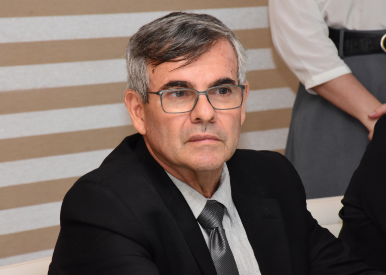 Grupo usa nome de desembargador do TJPB para criar decisão falsa e tentar reduzir pena de preso