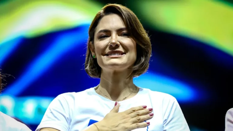 Michelle Bolsonaro passa a ser cogitada pelo PL para disputa presidencial após aúdios de Flávio
