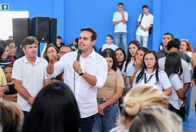 Lucas Ribeiro entrega escola reformada e ampliada com investimento de R$ 5,6 milhões em Campina Grande