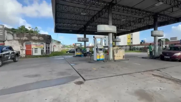 Posto de combustíveis é alvo de explosão criminosa em João Pessoa