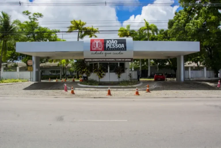 Servidores de João Pessoa recebem primeira parcela do 13º nesta sexta
