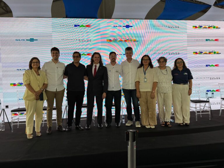 COSEMS-PB participa de solenidade de entrega de 118 veículos para fortalecimento da saúde nos municípios paraibanos