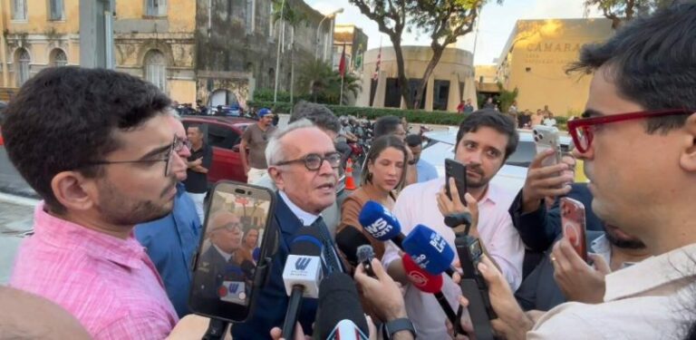 Cícero rebate críticas e diz que “voto cruzado” é realidade nas eleições da Paraíba