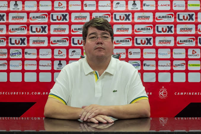 Conselho do Campinense destitui presidente Flávio Torreão e vice assume comando do clube